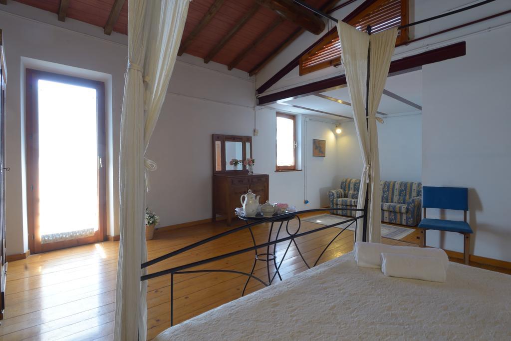 Agriturismo Borgo Del Papa Badia  Exterior photo