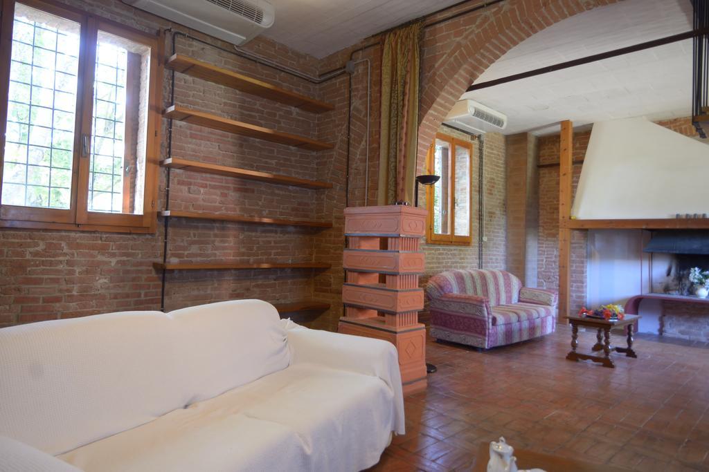 Agriturismo Borgo Del Papa Badia  Exterior photo